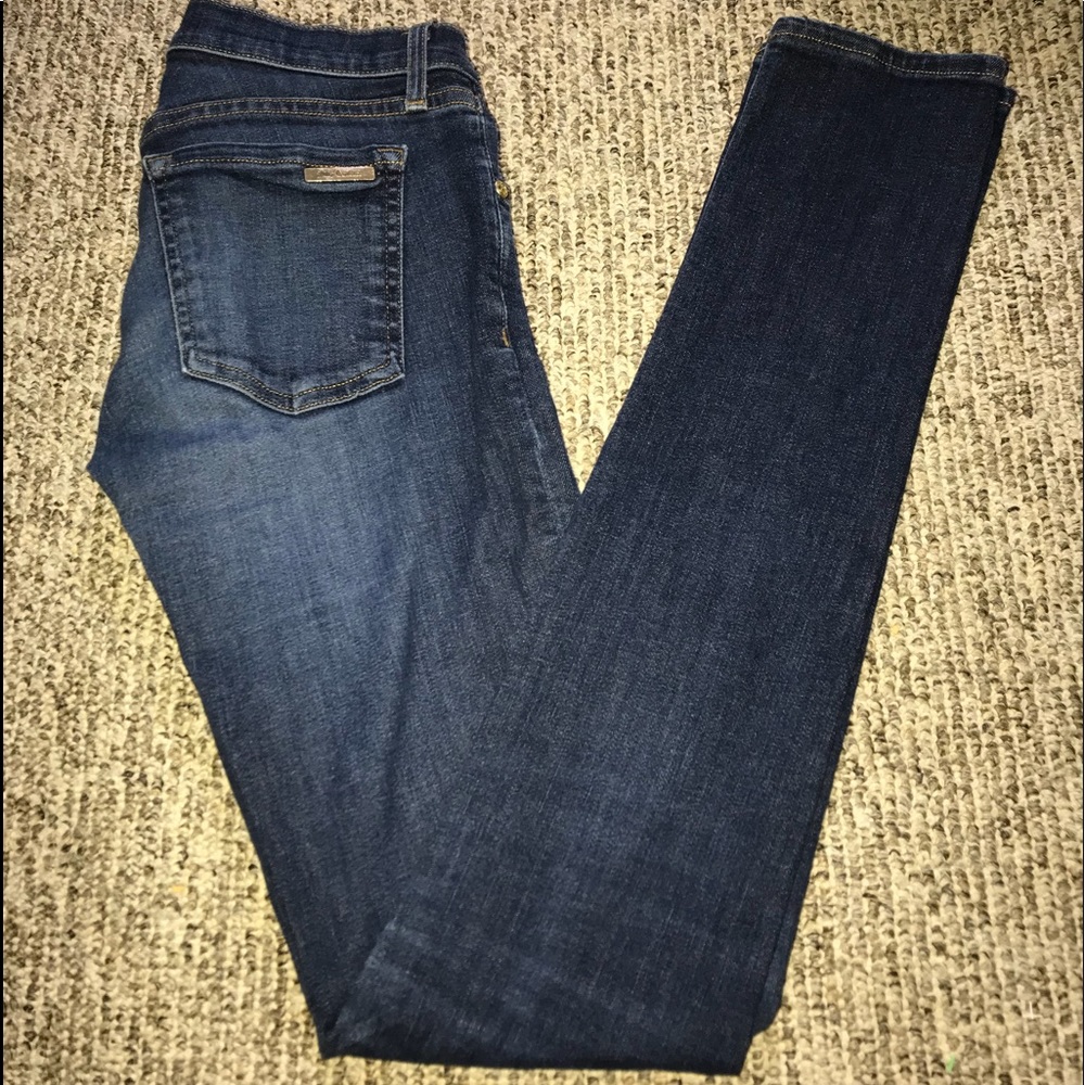 Juicy couture skinny jeans.